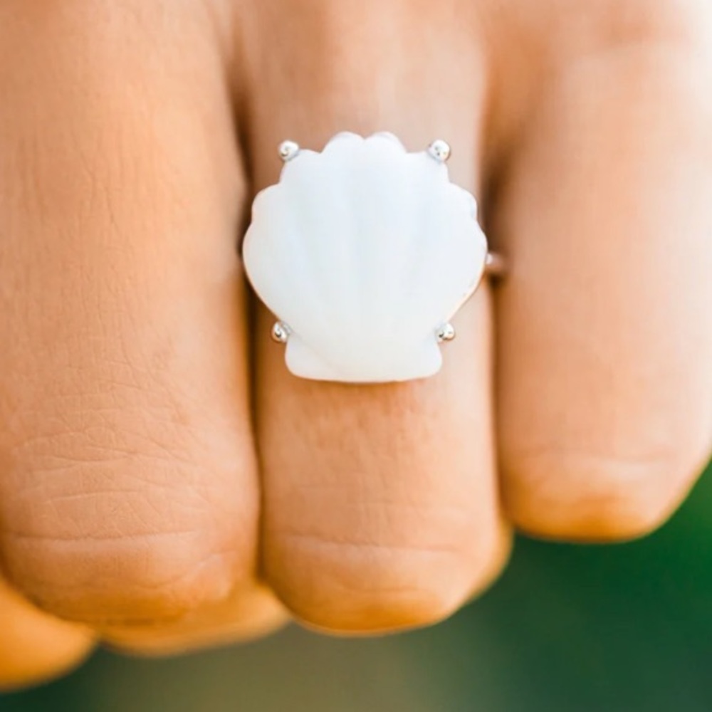 🎩 Pura Vida - Grande Shell Ring